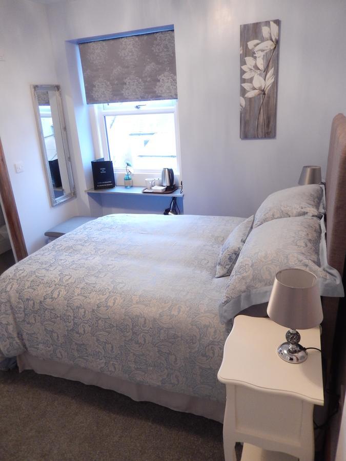 Double Room with Private Bathroom (2nd Floor)